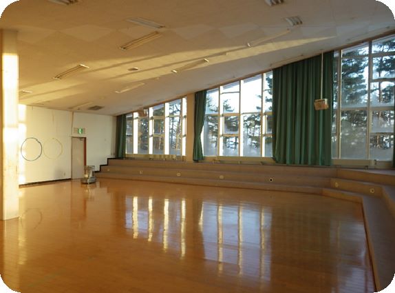 プレイホール「チャレンジ広場」